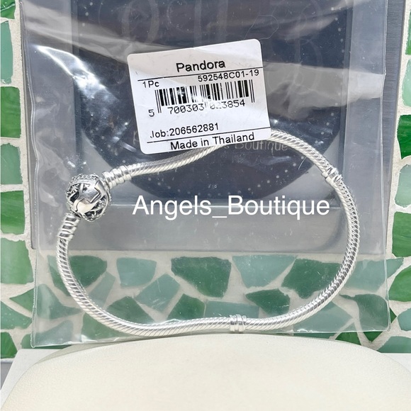 New DISNEY, TINKER BELL CLASP BRACELET - Picture 3 of 7